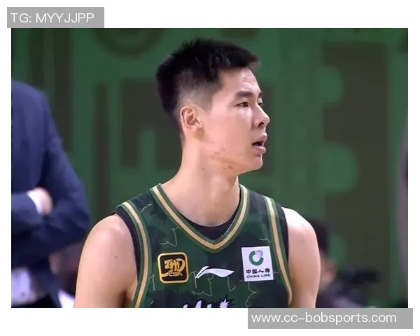 郭昊文拒绝活塞训练营合同引发媒体关注其奋斗心态消失的深思